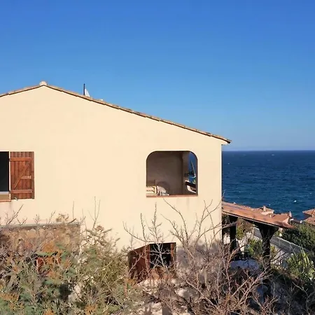 Waterfront House With Sea View Saint-Raphaël